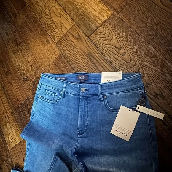 NYDJ Sure Stretch Marilyn Ankle Denim Jeans in Tremaine - Picture 4 of 6